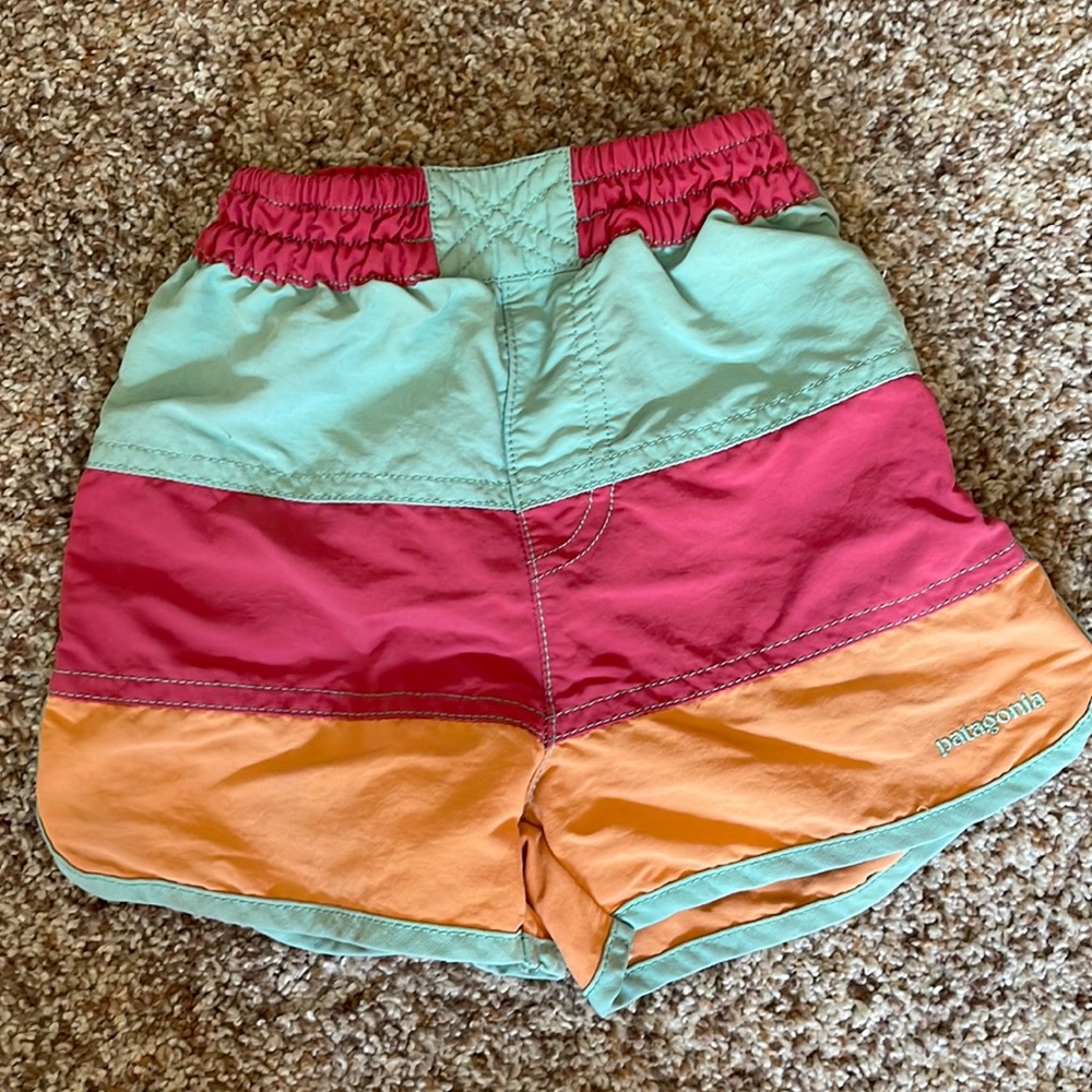 Patagonia toddler board shorts size 4t